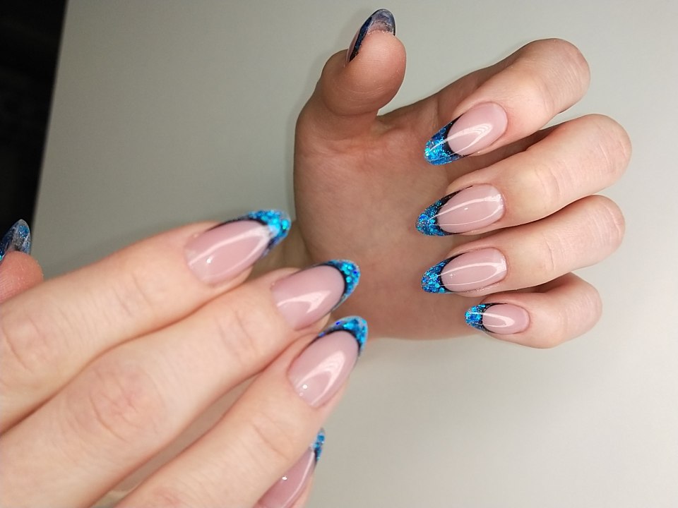 Нарощенные ногти новогодние