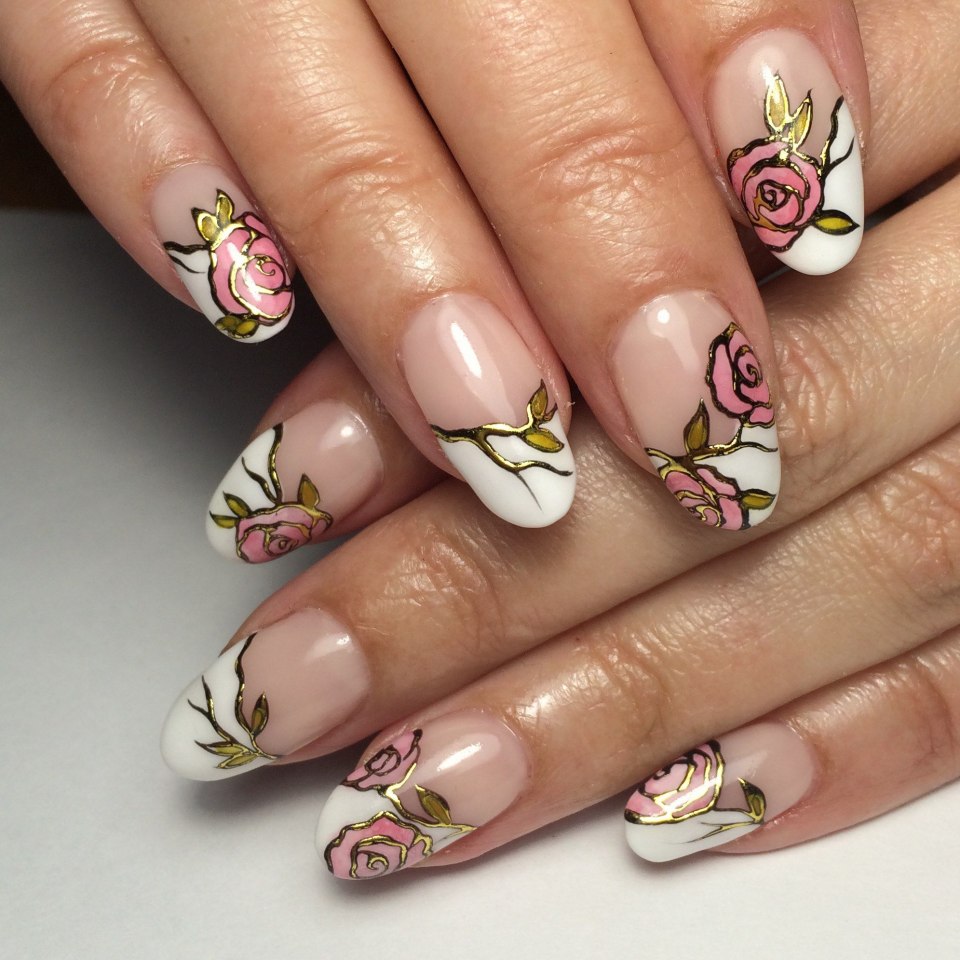 Цветочки на ногтях