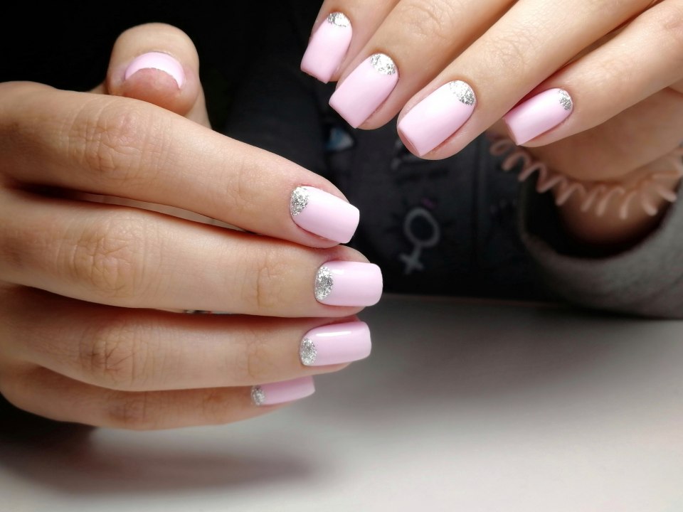 Маникюр френч комбинированный