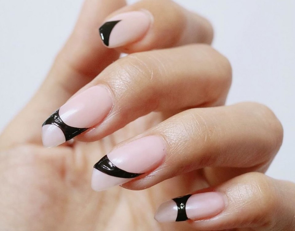 Элегантный маникюр френч