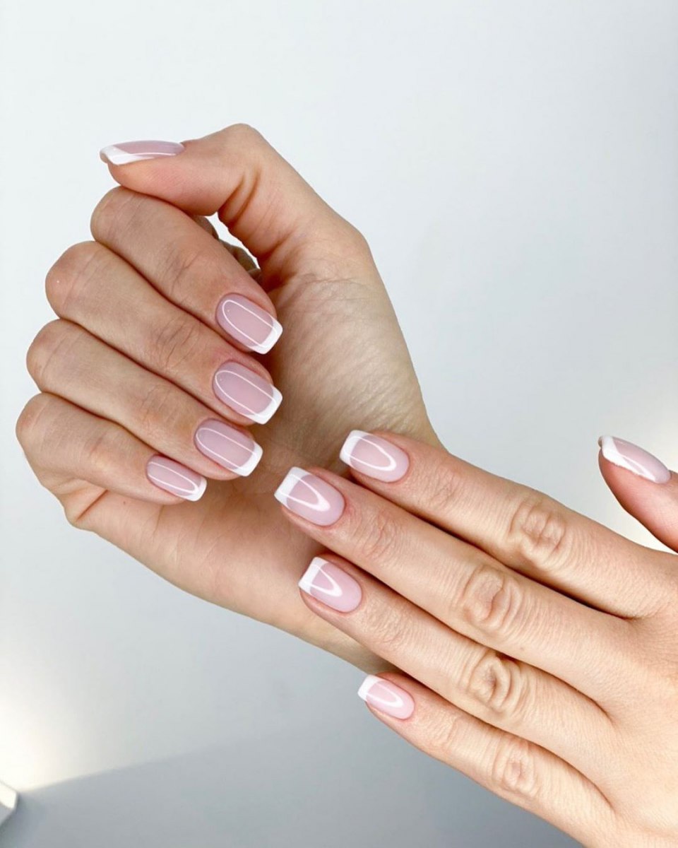 Двухцветный французский маникюр