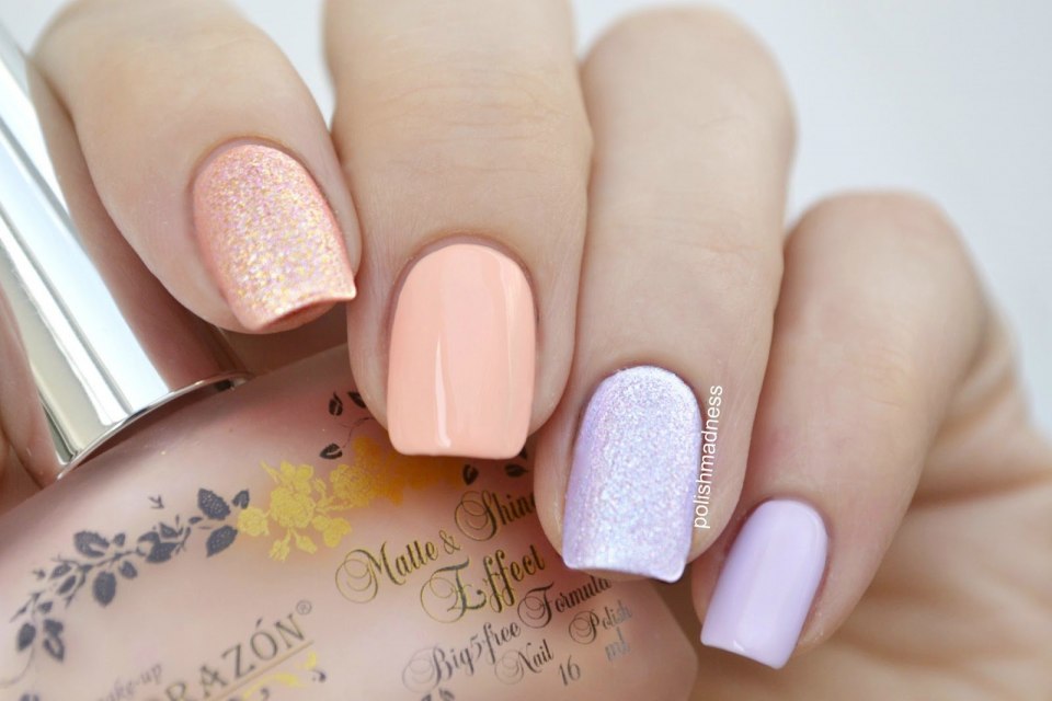 Пастельный розовый маникюр