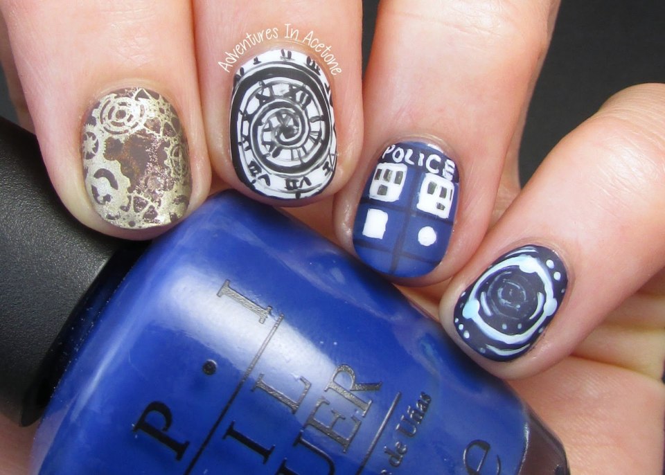 Маникюр доктор кто