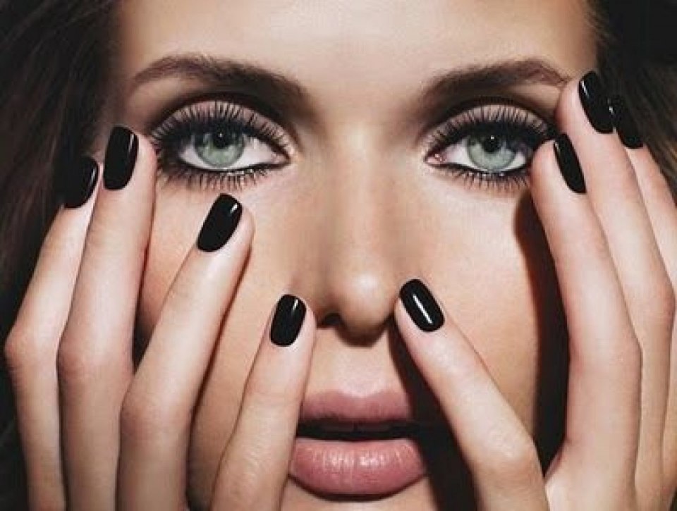 Девушка с красивым макияжем