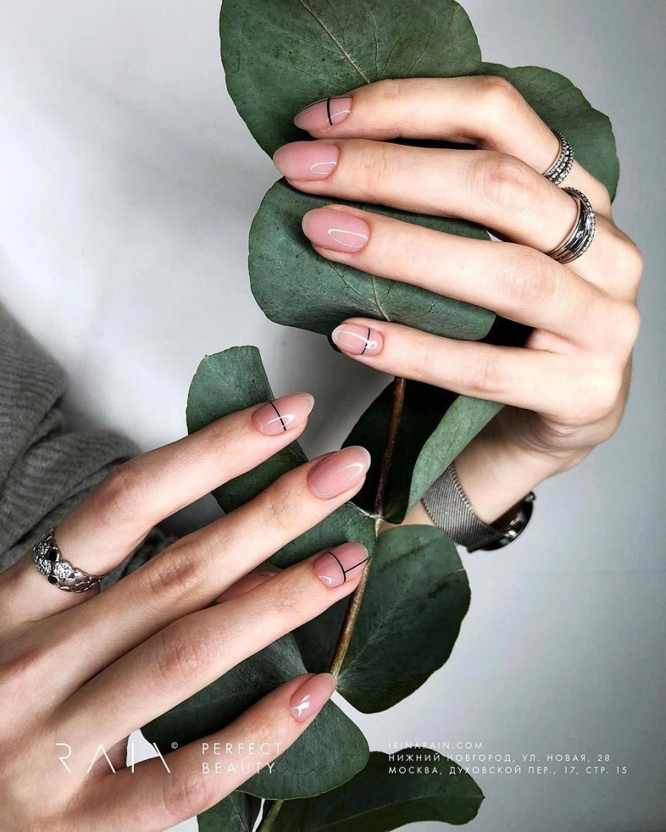 Маникюр хаки с розовым матовый