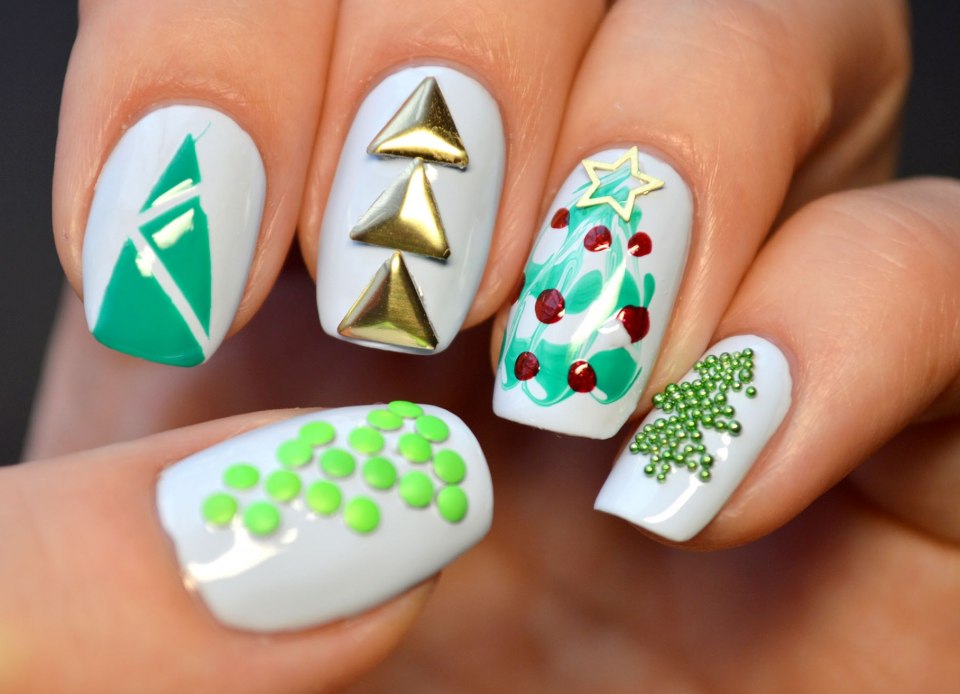 Маникюр с елочкой