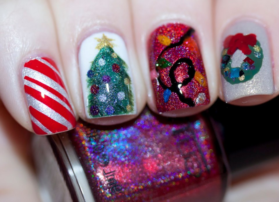 Ногти с елочкой новогодней