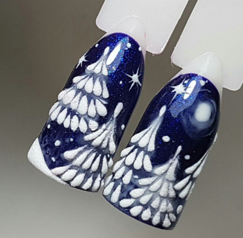 Новогодний маникюр