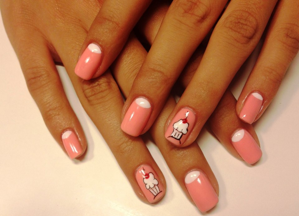 Покрытие шеллак на короткие ногти