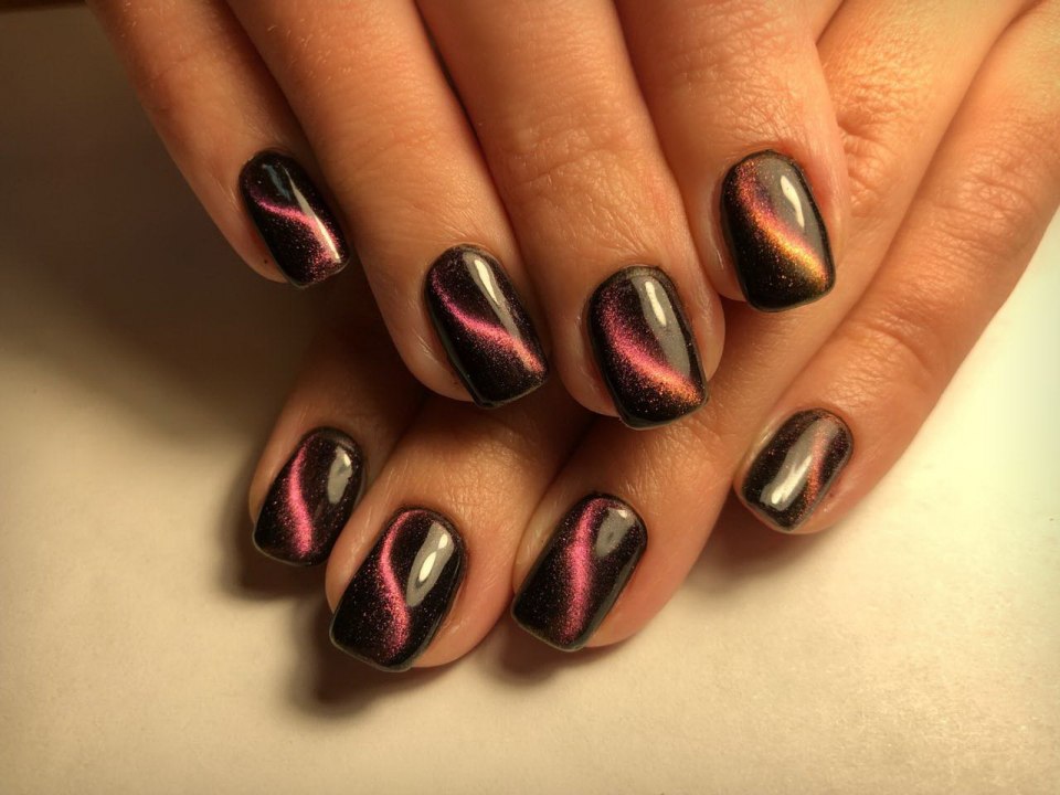 Маникюр кошачий глаз