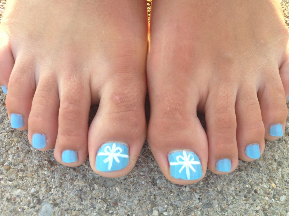 Педикюр на море