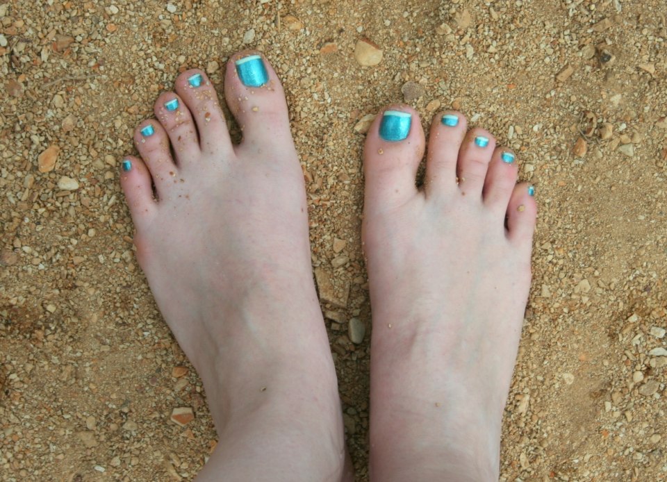 Бирюзовый френч на ногах