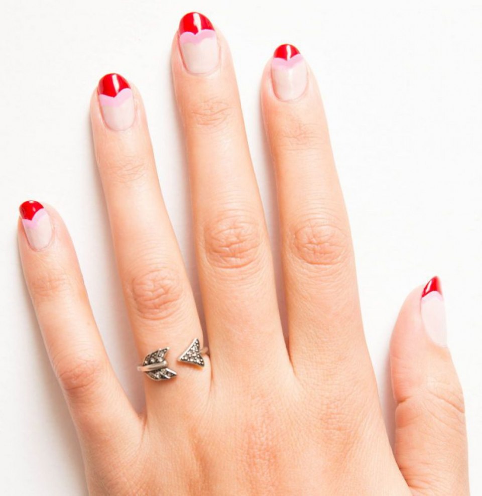 Маникюр на половину ногтя с прозрачным