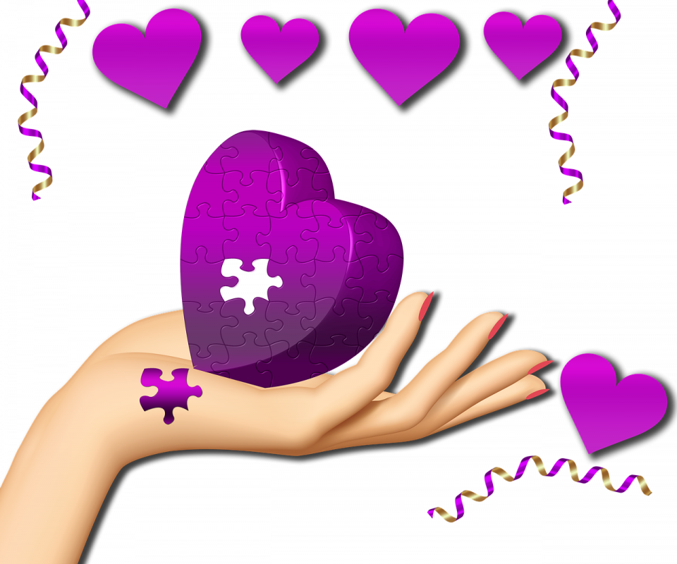 Сердце на ладони клипарт