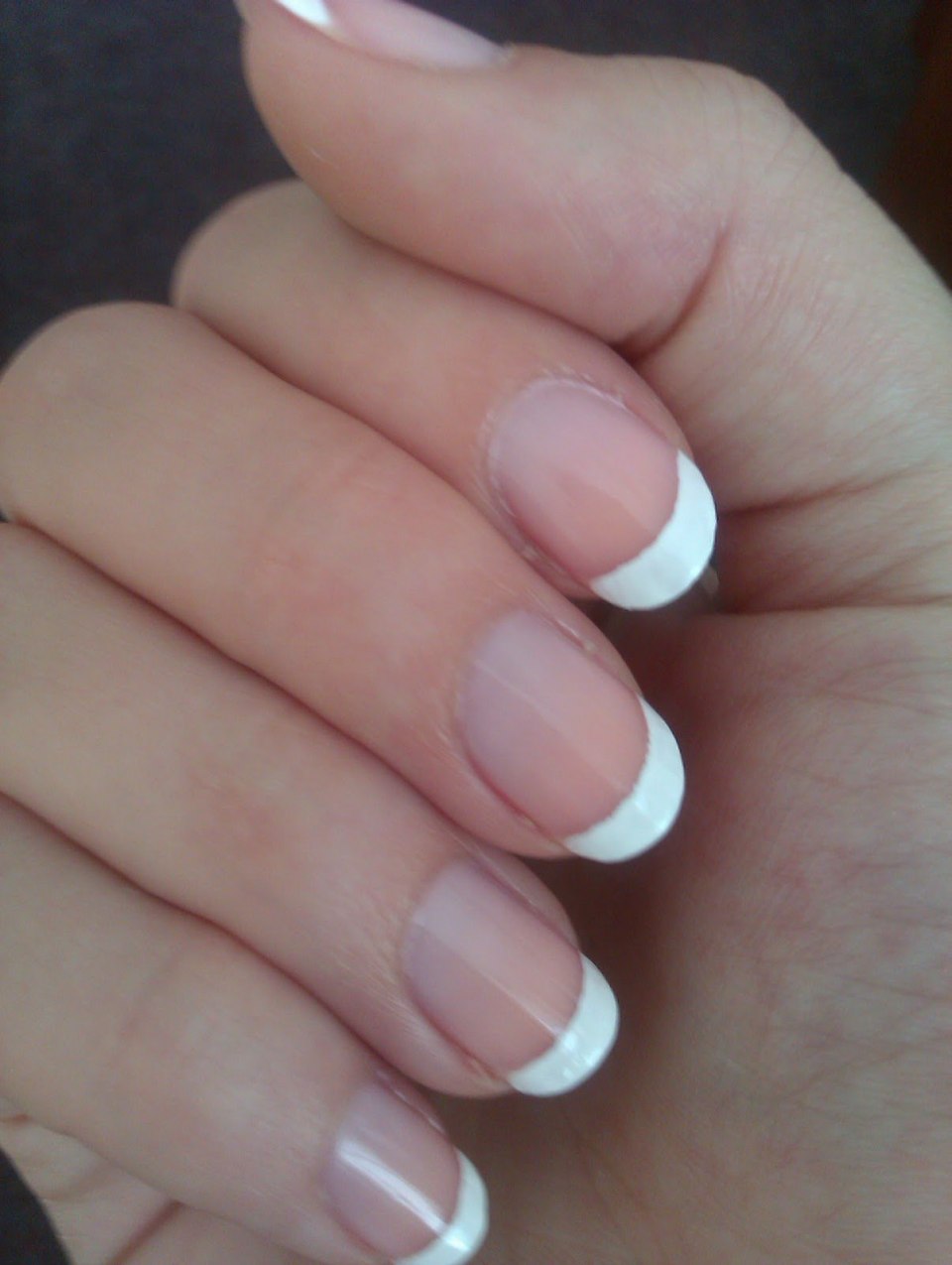 Обычный френч на ногтях