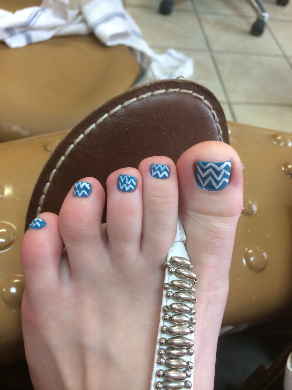 Педикюр на маленькие ногти