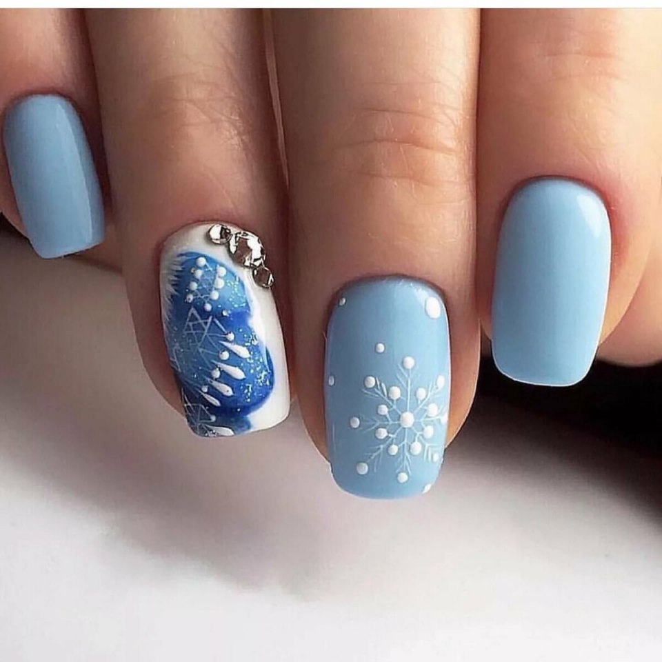 Зимний маникюр