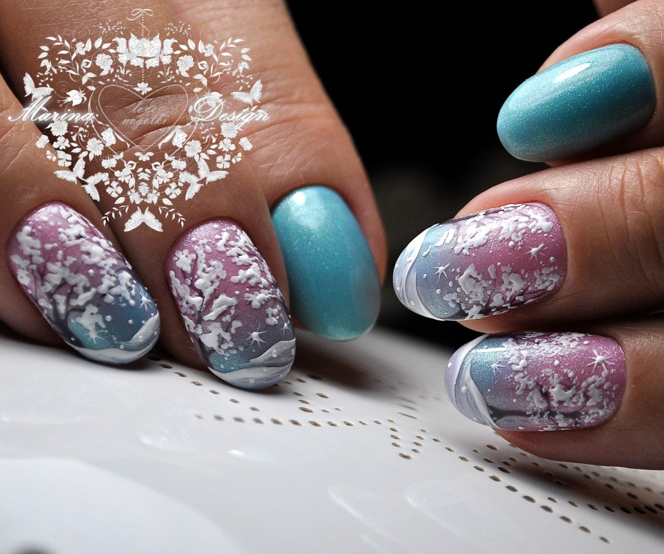 Зимний маникюр на короткие ногти