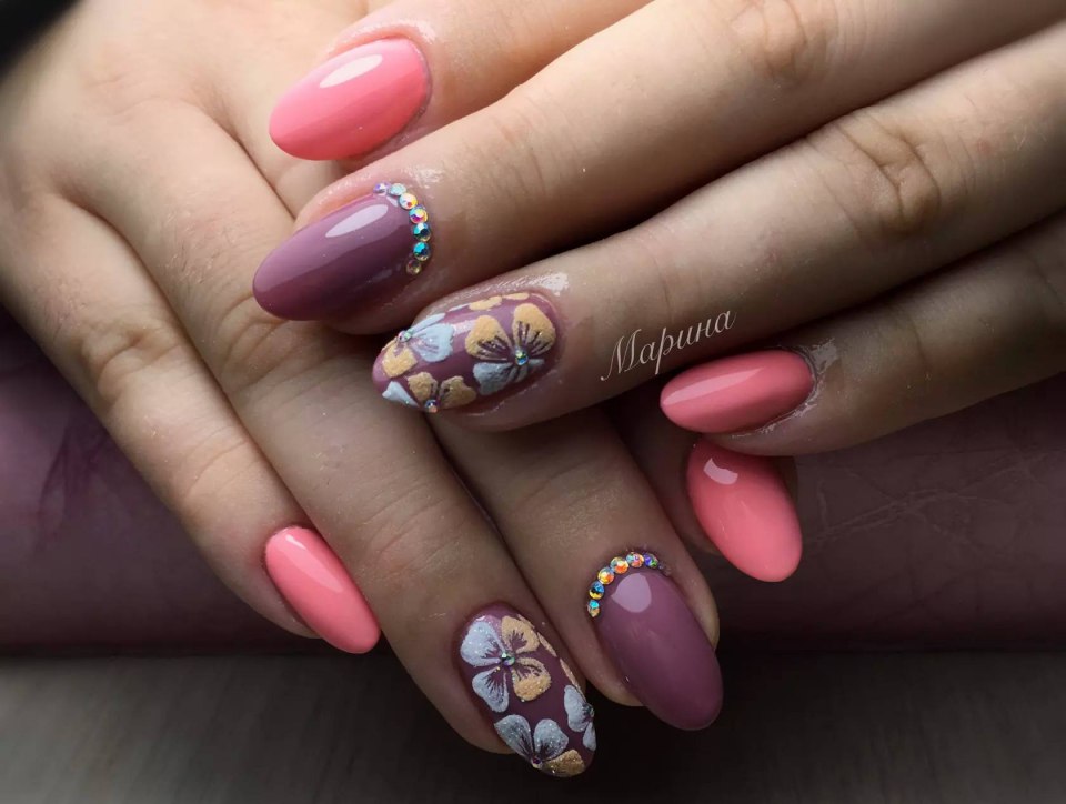 Дизайн ногтей на короткие овальные летние