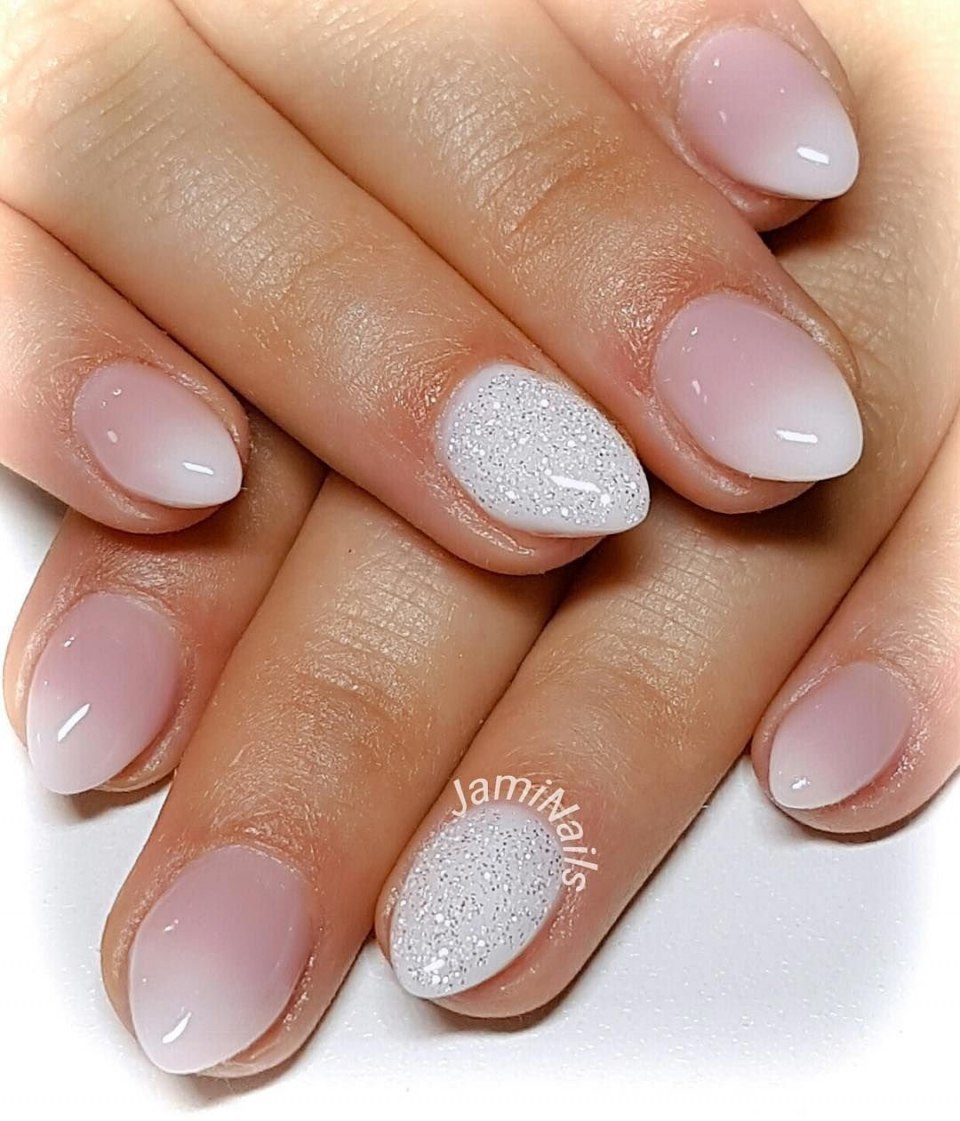 Маникюр на короткие округлые ногти