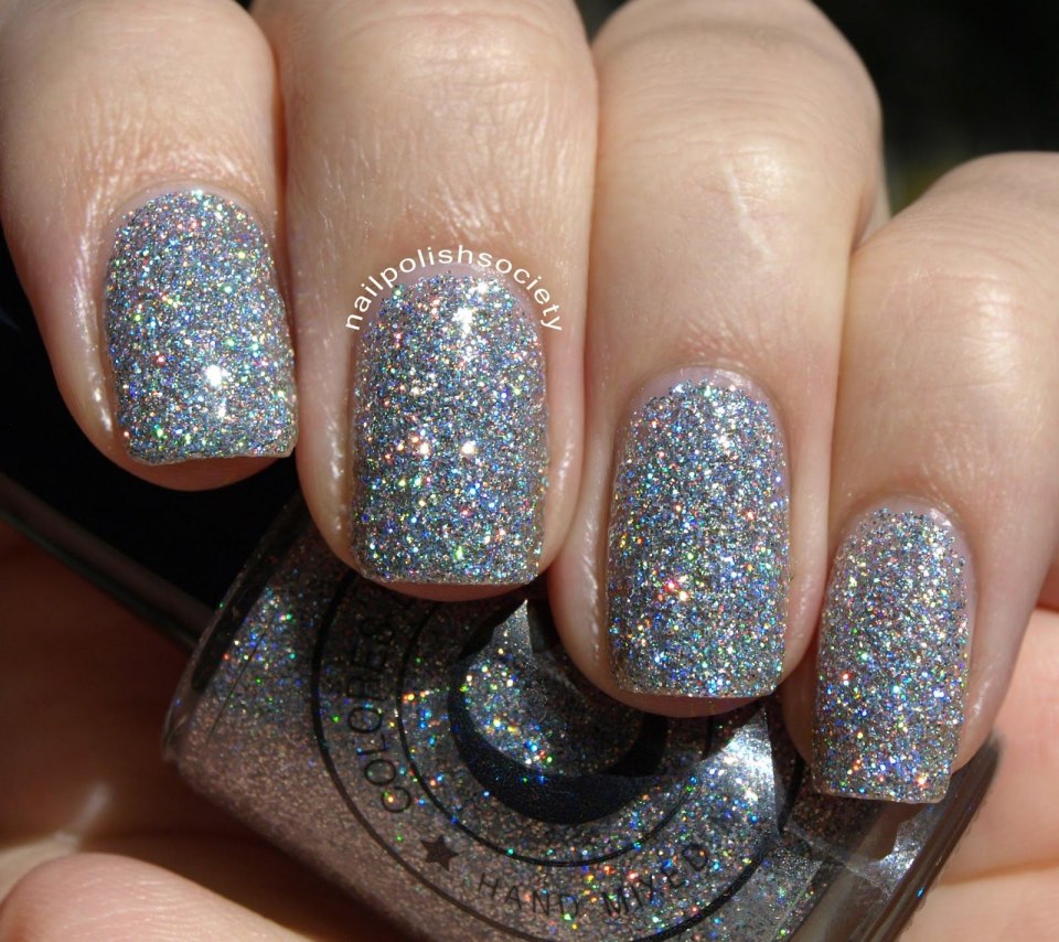 Маникюр гель лак серый с блестками