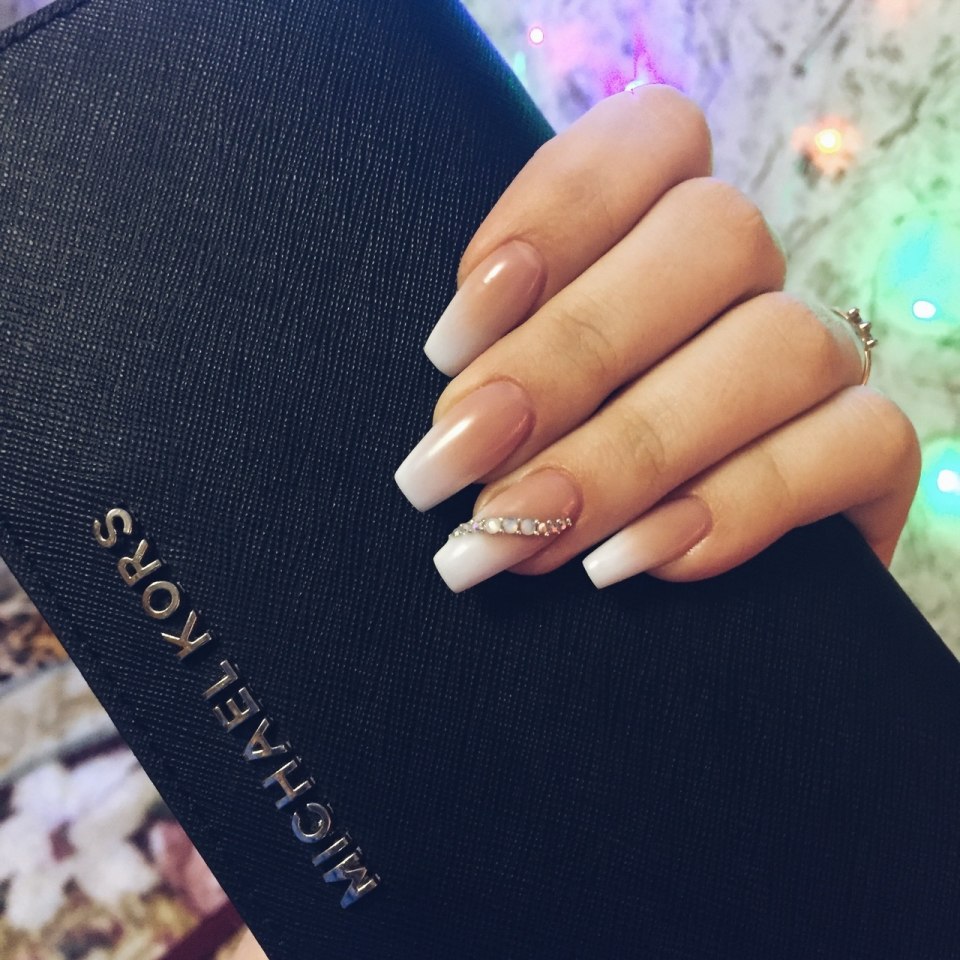 Омбре на ногтях длинный квадрат