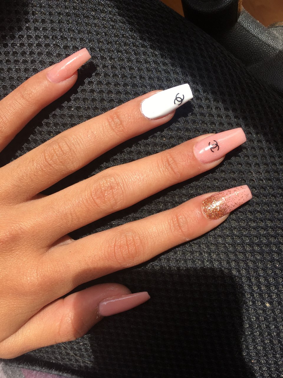 Нарощенные ногти длинные квадратные