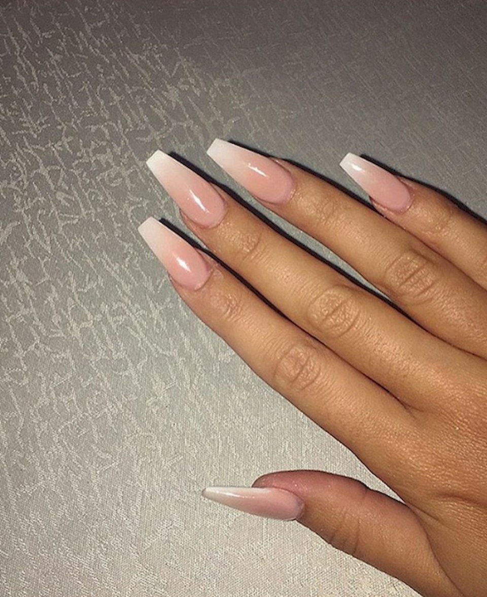 Нарощенные ногти квадратной формы