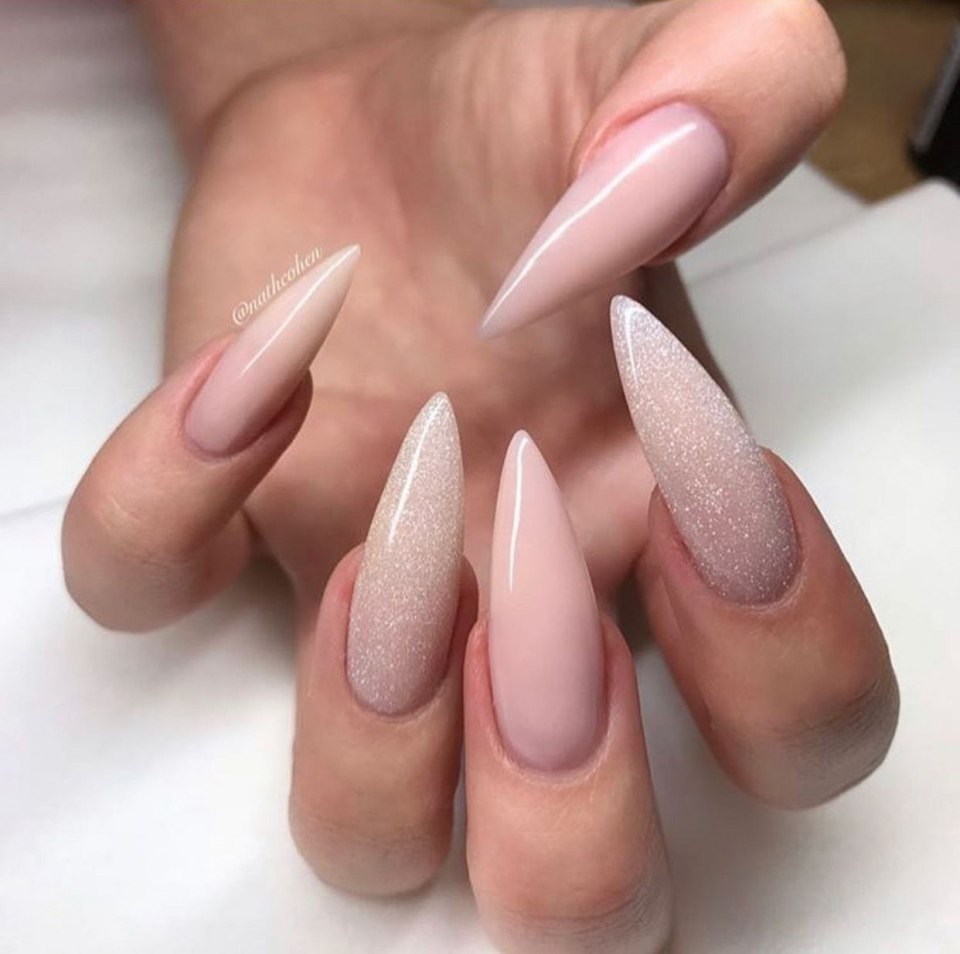 Острый миндаль нюд матовый