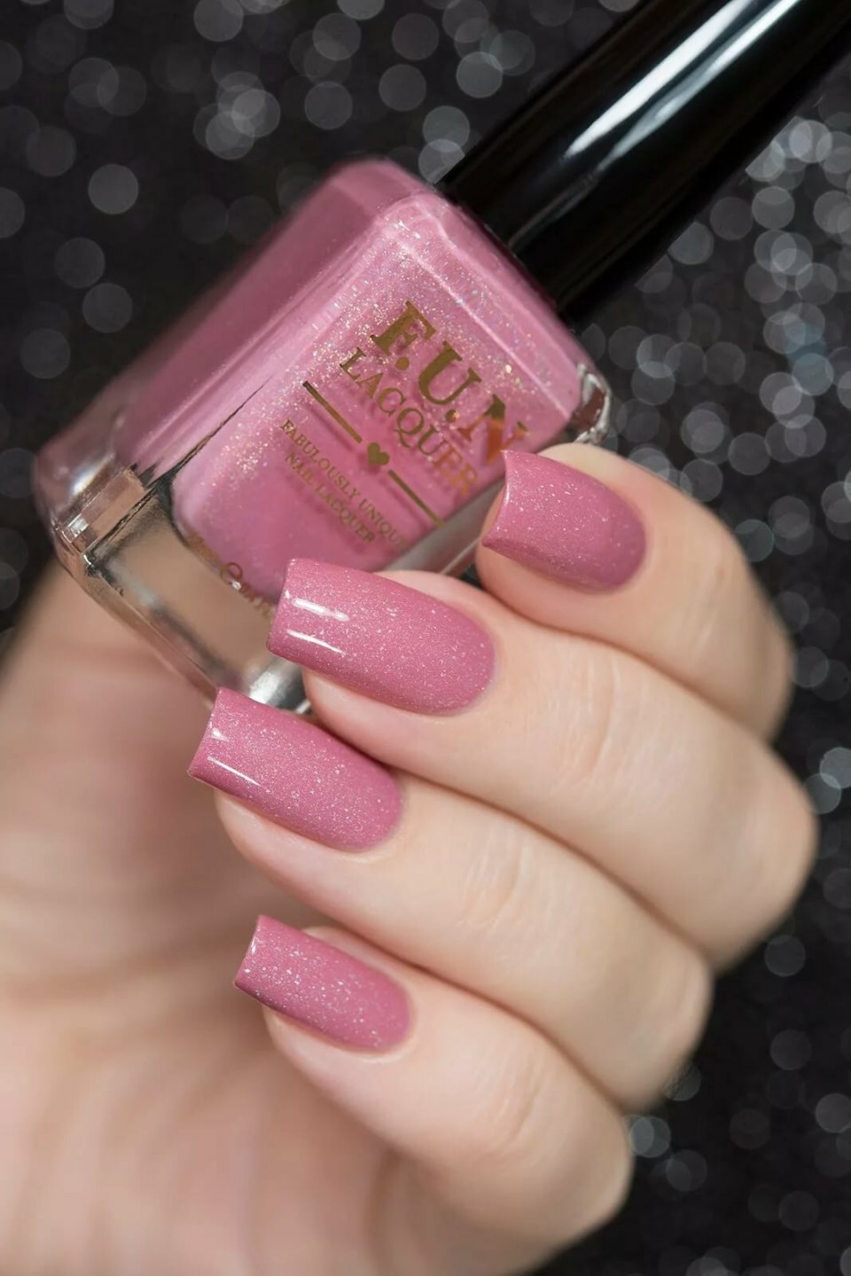 Ногти розового цвета