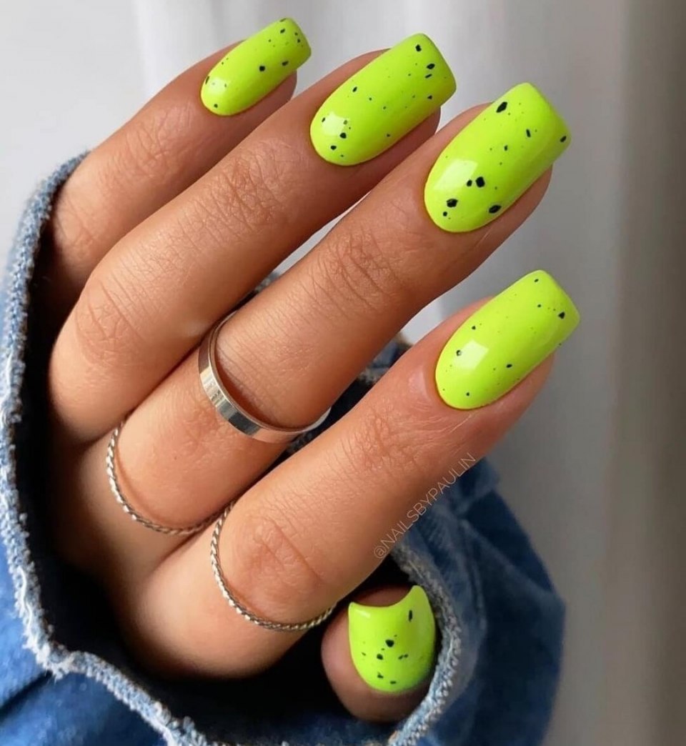 Маникюр перепелиное яйцо квадрат