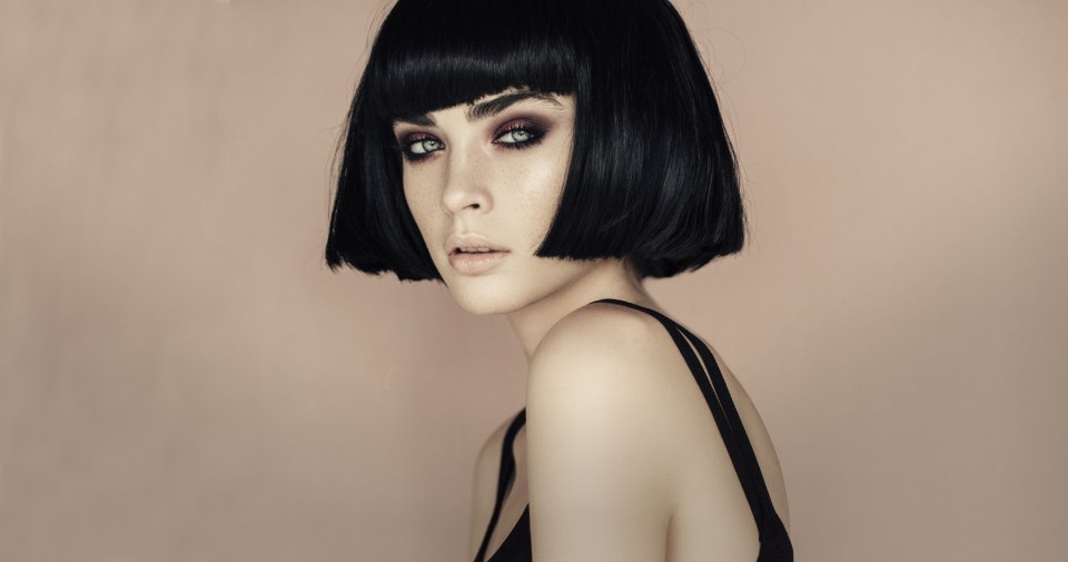 Каре черные волосы