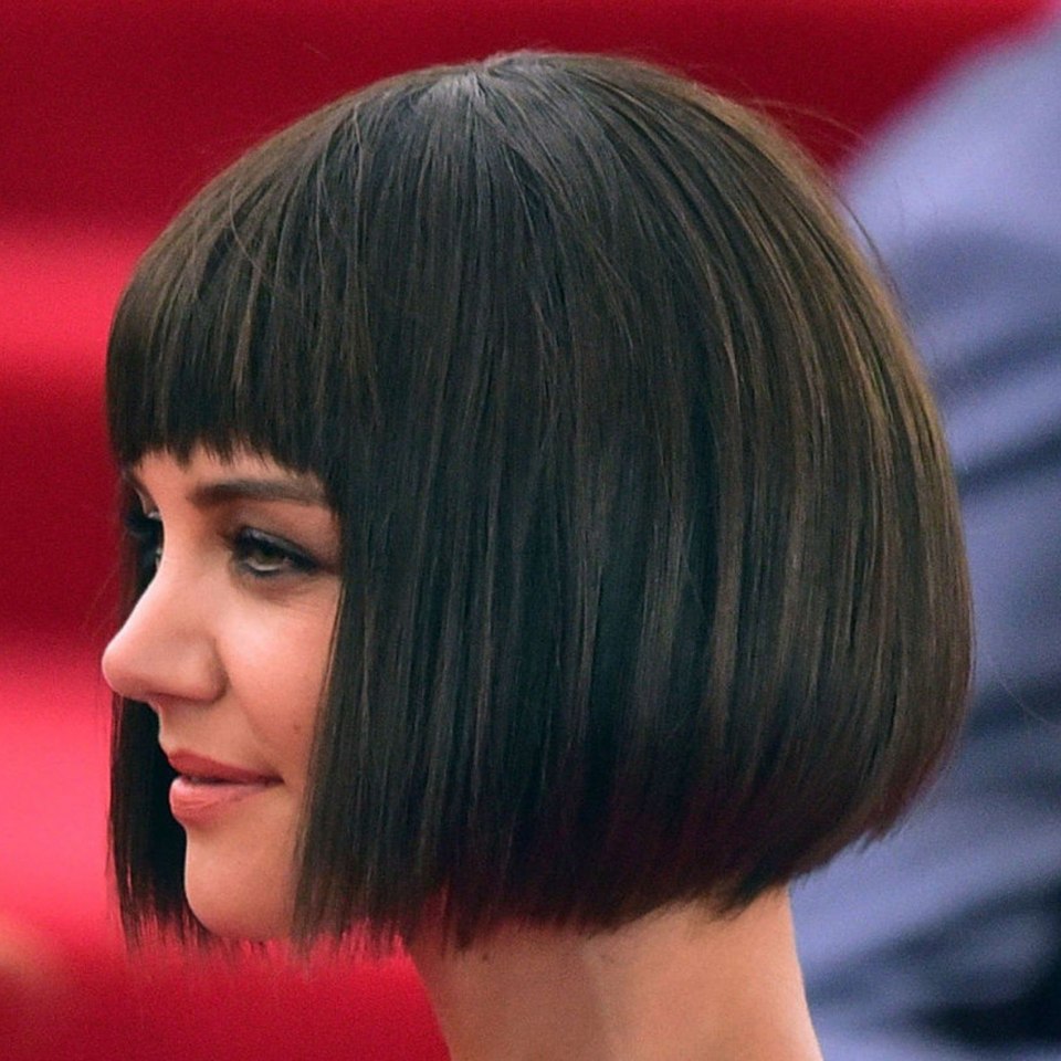 Кэти Холмс с каре и челкой