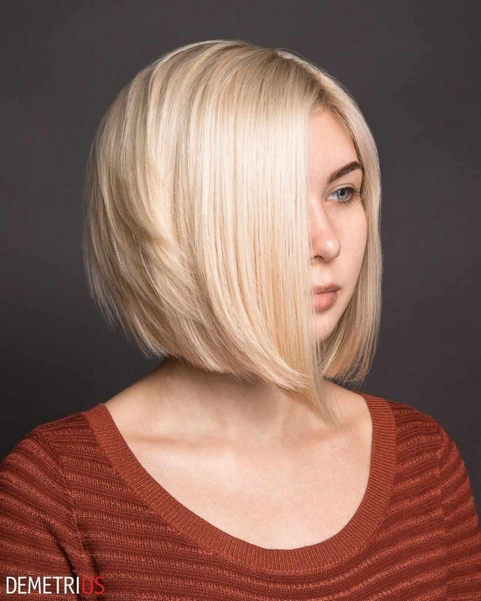 Полубоб каре Деметриус