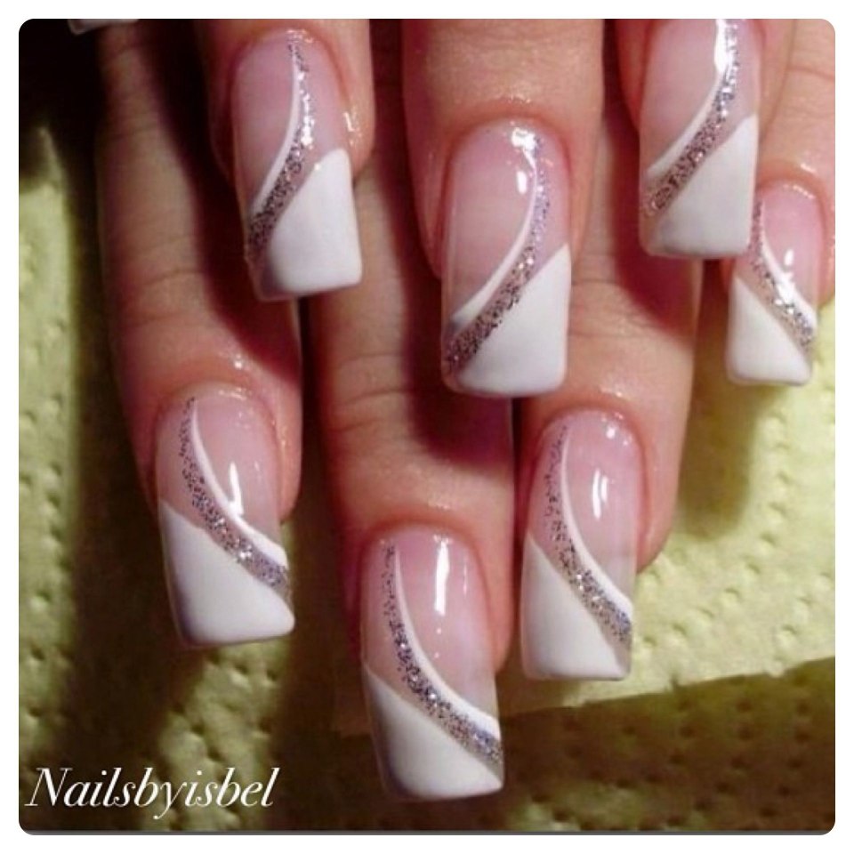 Красивый французский маникюр