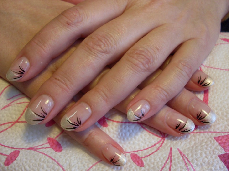 Незаметный маникюр