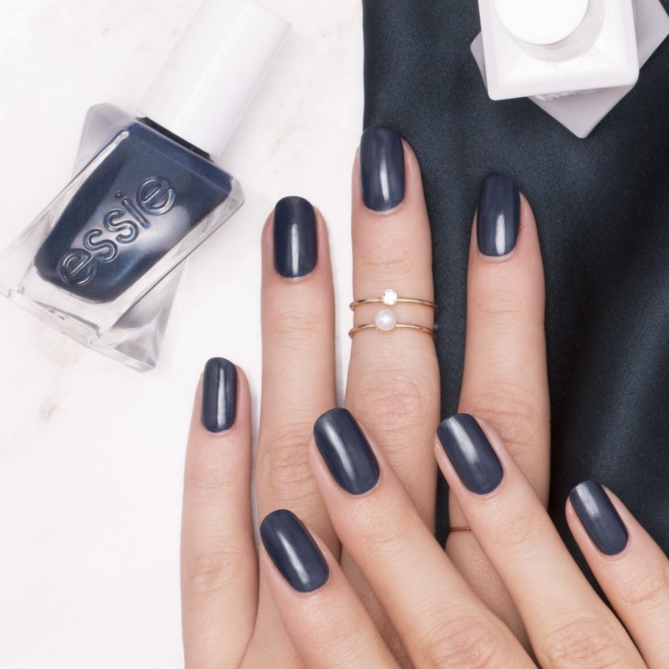 Графитовый цвет ногтей