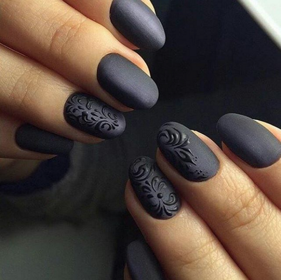 Графитовый цвет ногтей