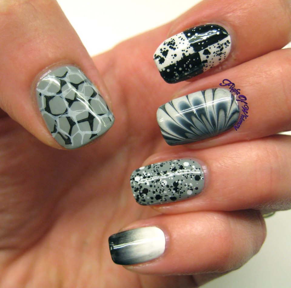 Темно серые ногти