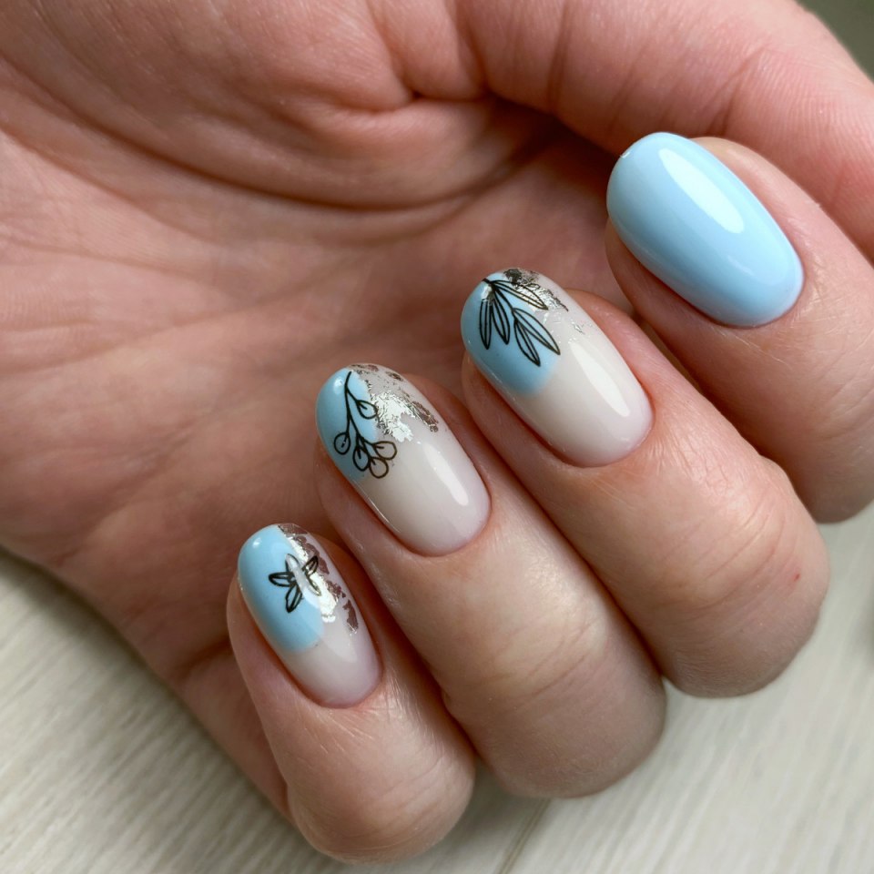 Ногти школьные молочные