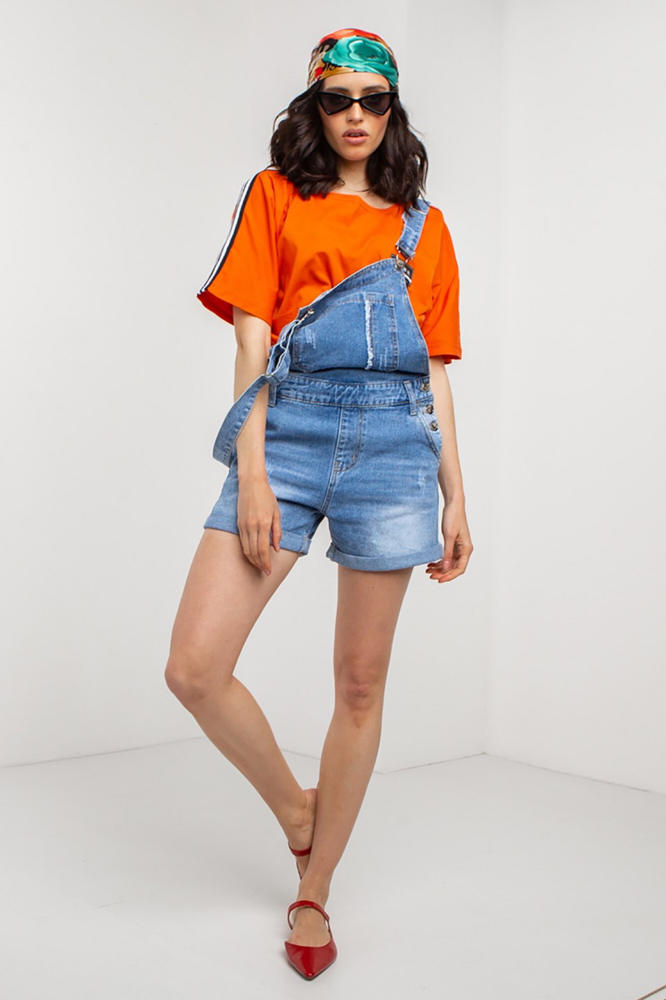 Белые джинсовые шорты Pull Bear