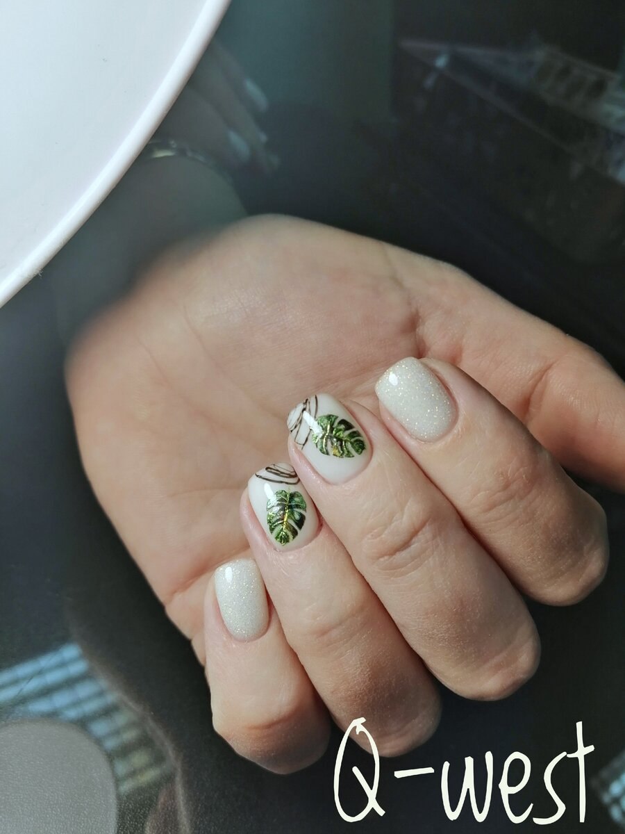Маникюр омбре