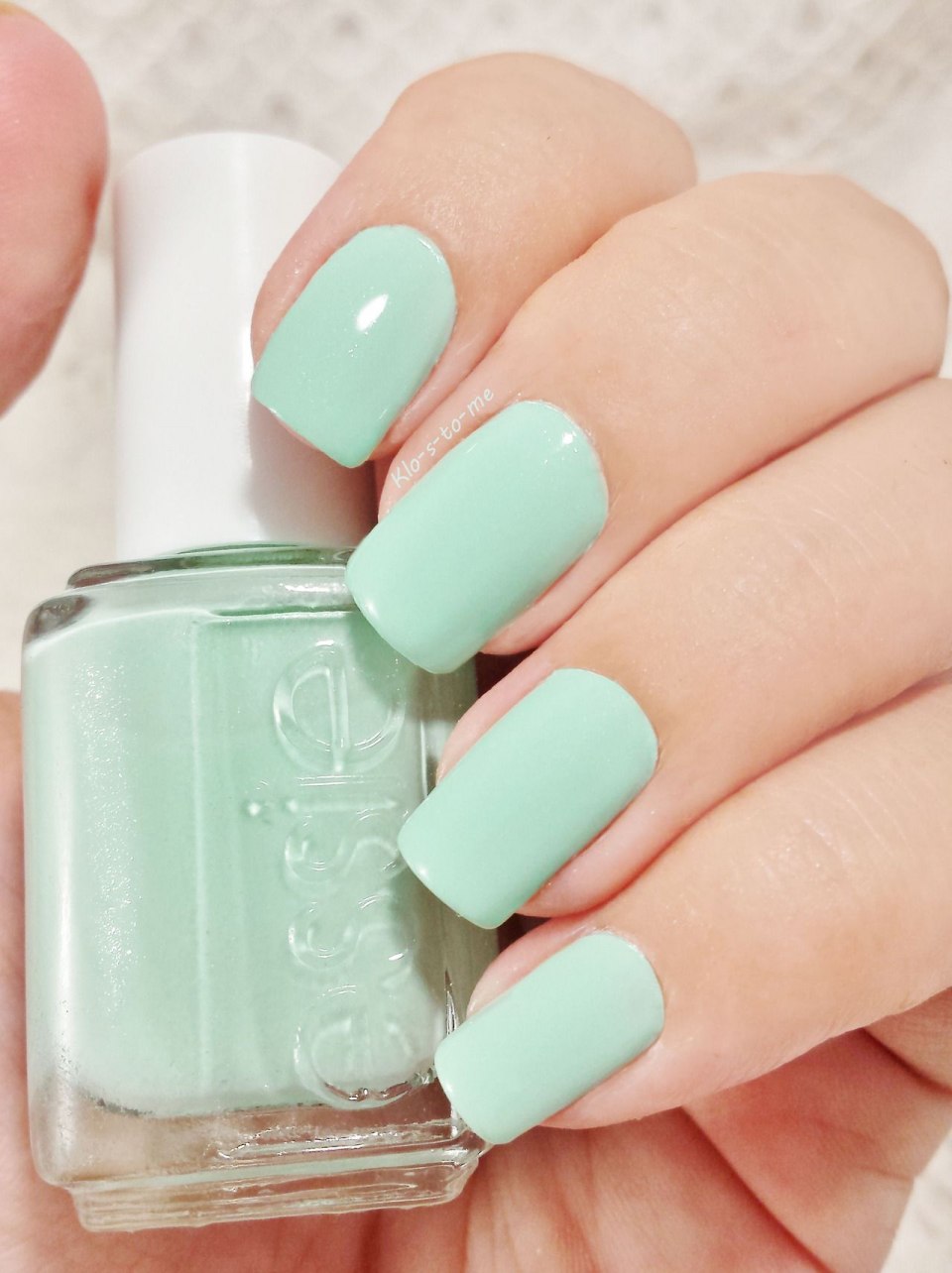 Essie зеленый лак