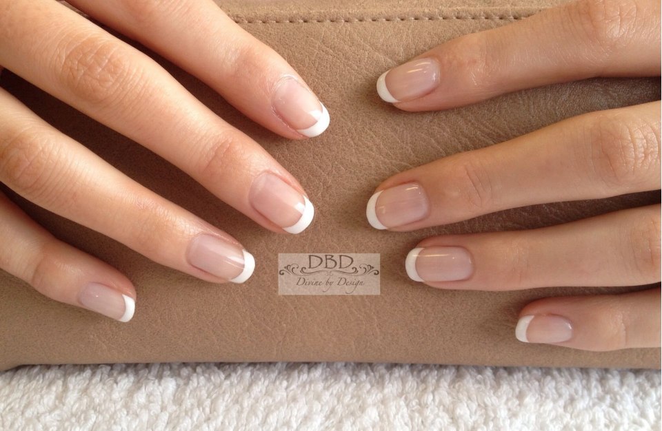 CND Shellac French