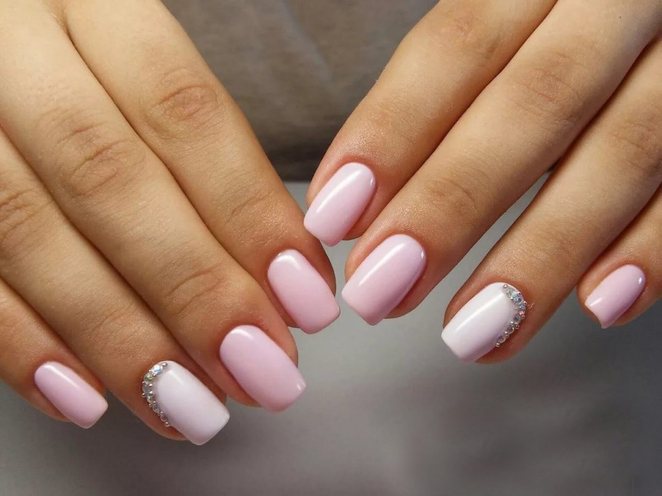 Красивый маникюр на короткие ногти