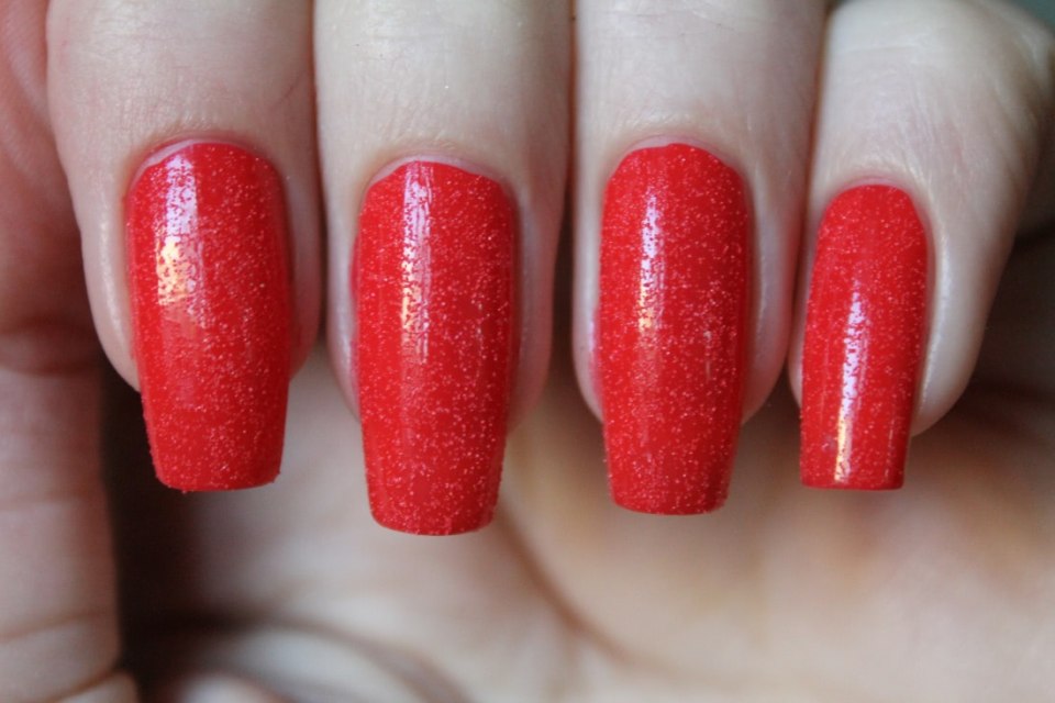 Look лак для ногтей красный