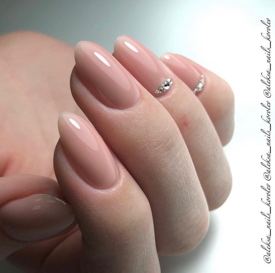 База камуфлирующая Nail passion 0001, каучуковая бежевая