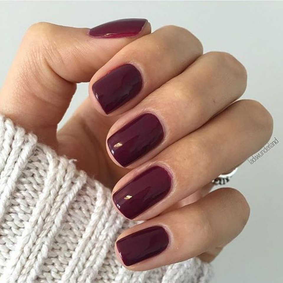 Essie спелая вишня