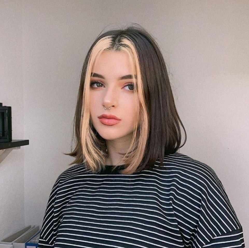 Эмили Волкова