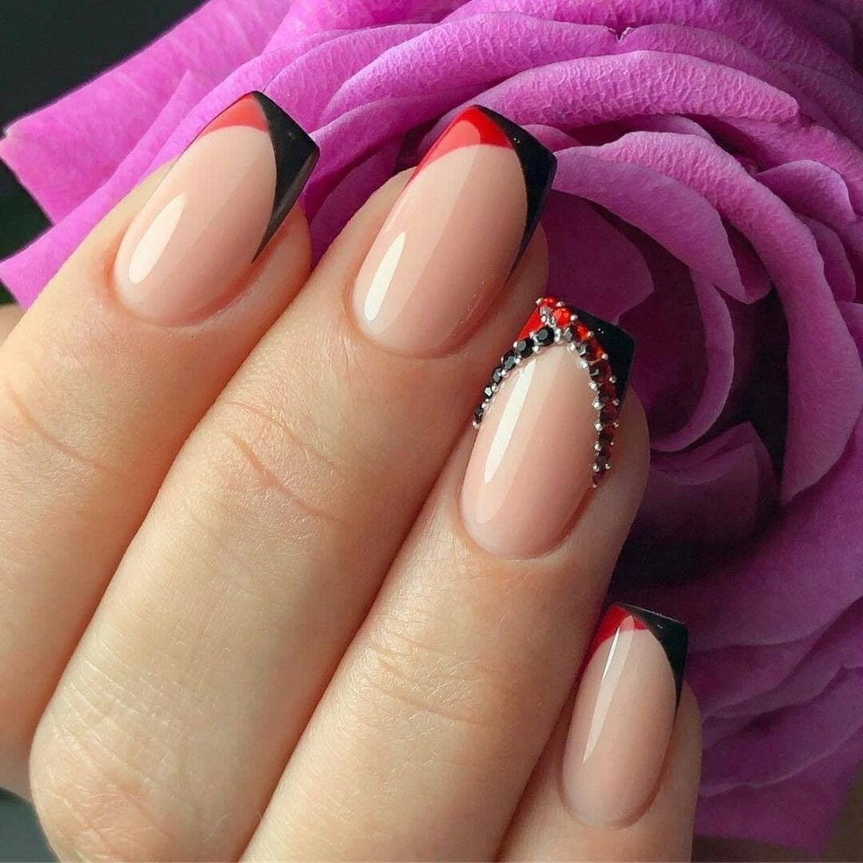 Френч маникюр